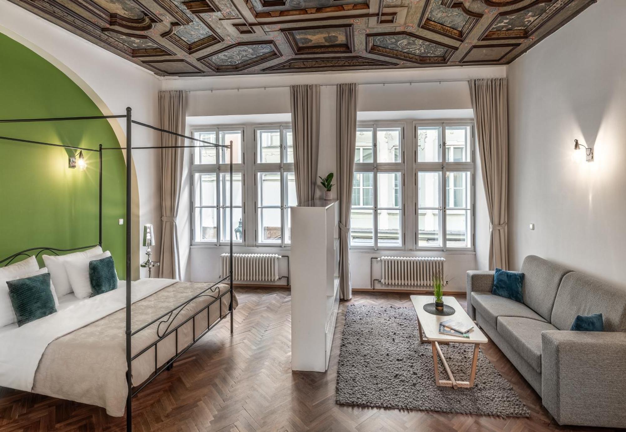 פראג 7 Tales Apartments By Adrez מראה חיצוני תמונה